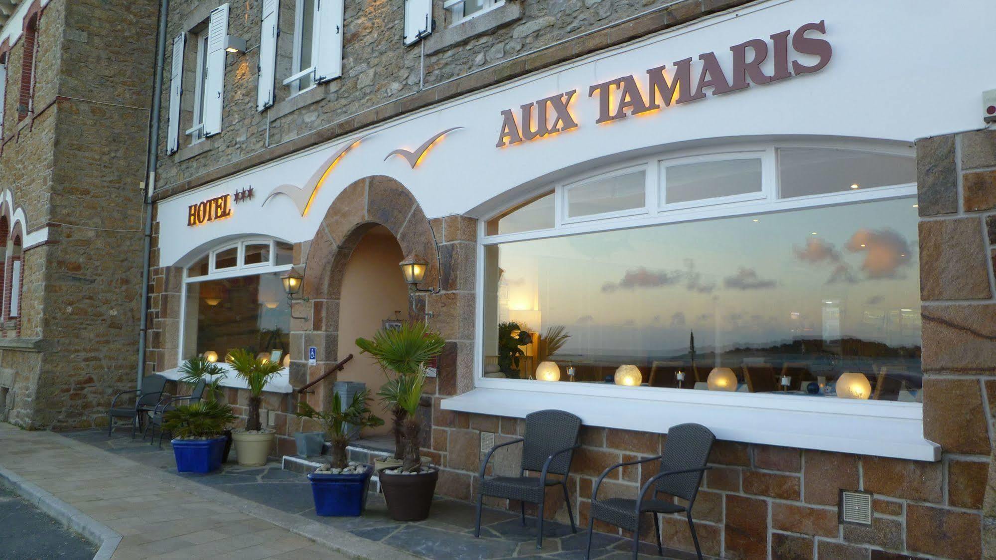 Hotel Aux Tamaris - Vue Mer Роскоф Экстерьер фото